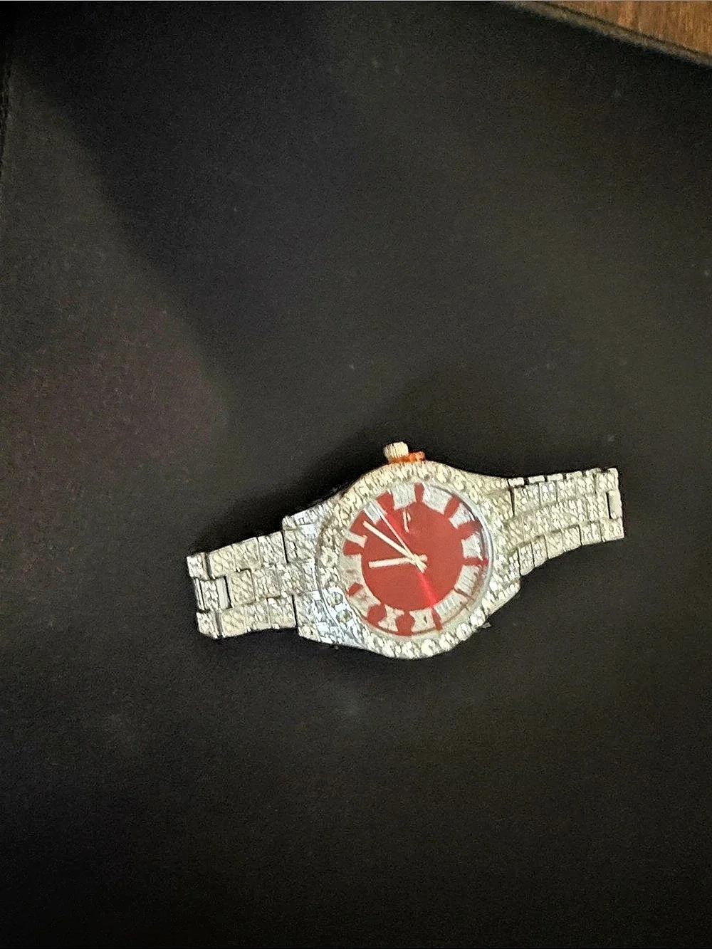 FAKE red watch